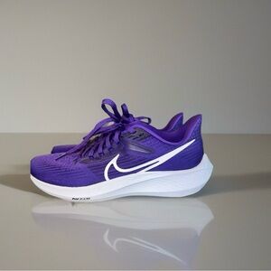 Nike Air Zoom Pegasus 39 Purple Running Shoes Women’s 8.5
